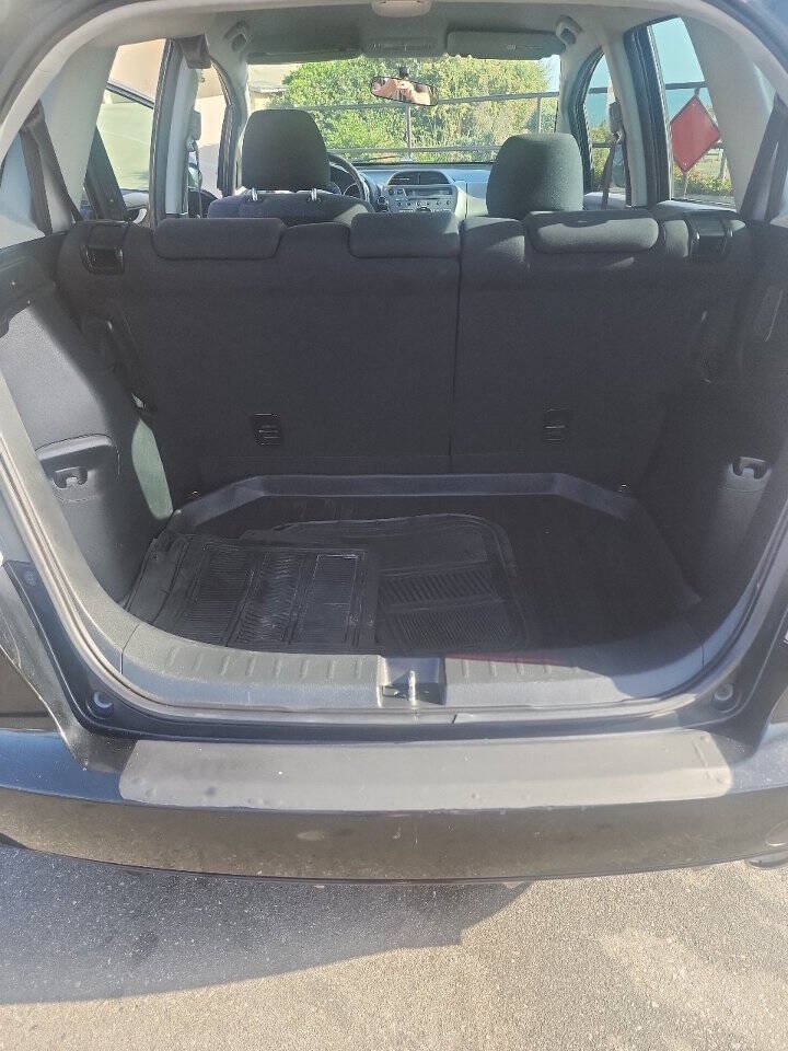 Used 2010 Honda Fit Sport image 9