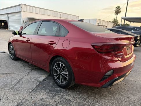 Used 2024 Kia Forte LXS FWD image 7