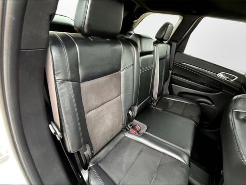 Used 2021 Jeep Grand Cherokee Laredo X image 17