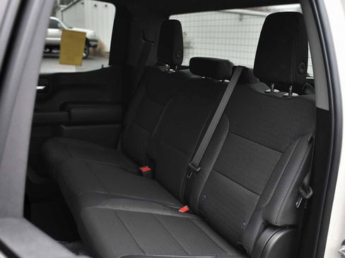 New 2026 Chevrolet Silverado 1500 Custom Trail Boss w/ LPO, Dark Essentials Package AWD/4WD image 11