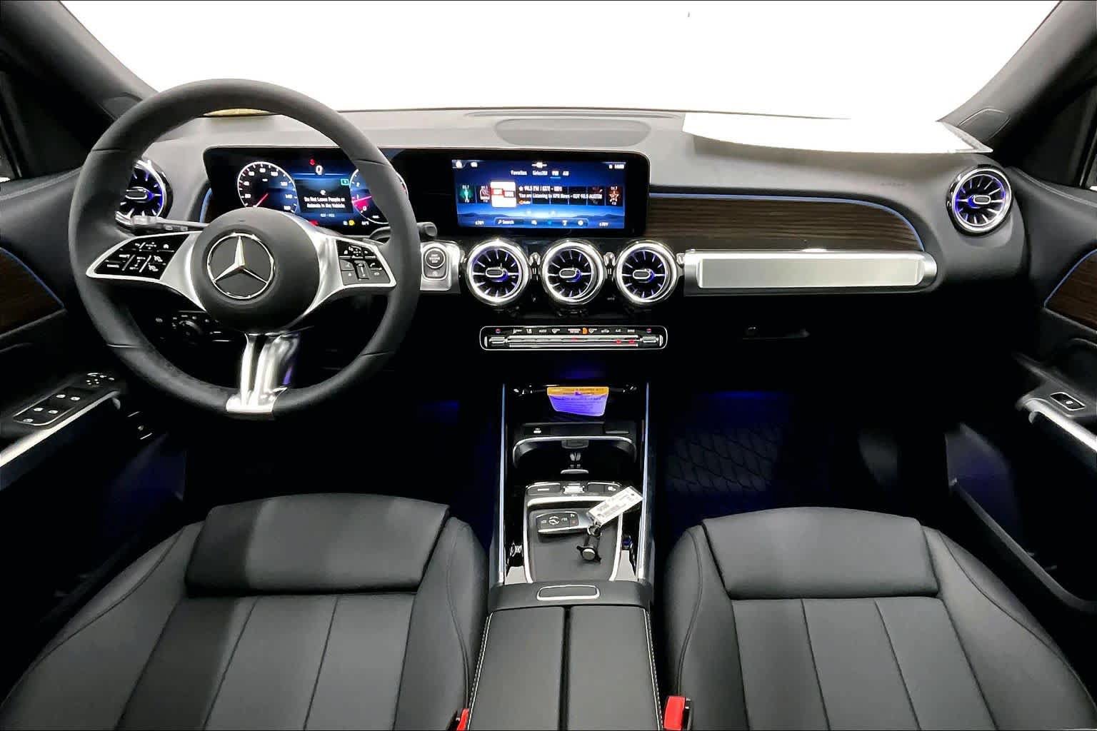 Used 2026 Mercedes-Benz GLB 250 image 5