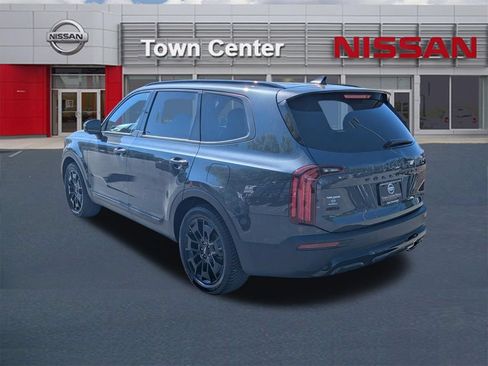 Used 2022 Kia Telluride SX w/ SX Prestige Package AWD/4WD image 6