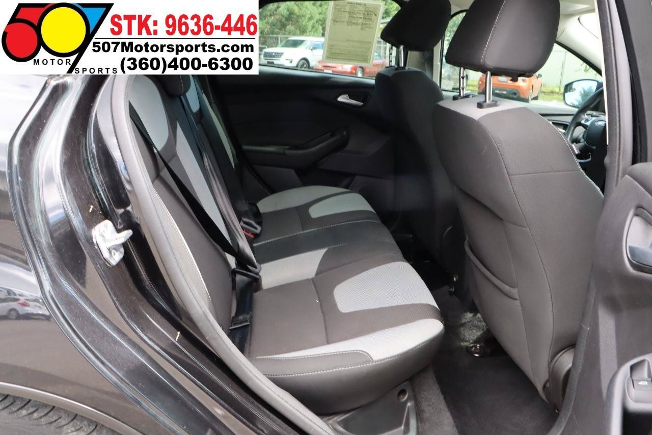 Used 2012 Ford Focus SE FWD image 16