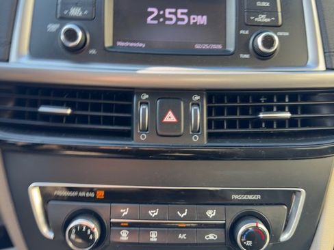 Used 2016 Kia Optima LX w/ LX Convenience Package image 18