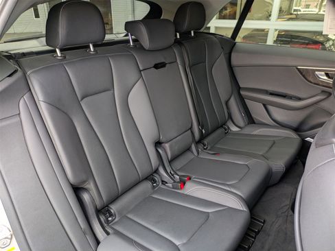 Used 2023 Audi Q8 Premium Plus w/ Premium Plus Package image 29