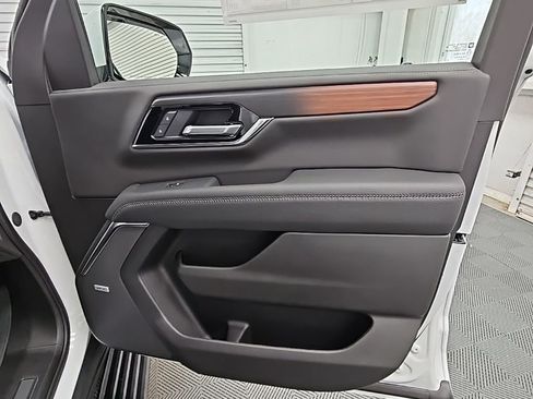 New 2026 GMC Yukon Denali w/ Sun & Power Step Package image 46