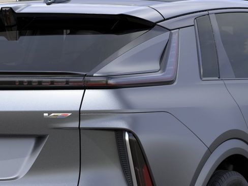 New 2026 Cadillac Lyriq V w/ Exterior Carbon Fiber Package AWD/4WD image 48
