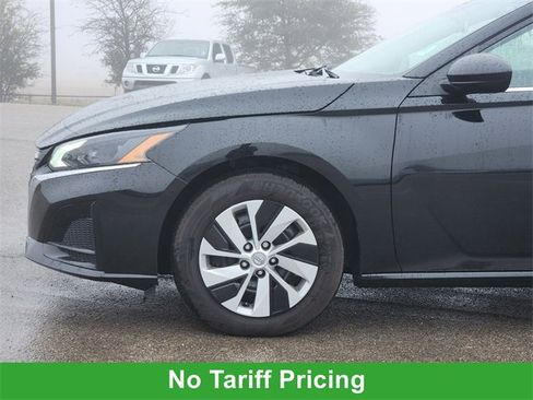 Certified 2025 Nissan Altima 2.5 S image 9