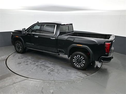 Certified 2025 GMC Sierra 2500 Denali Ultimate image 19