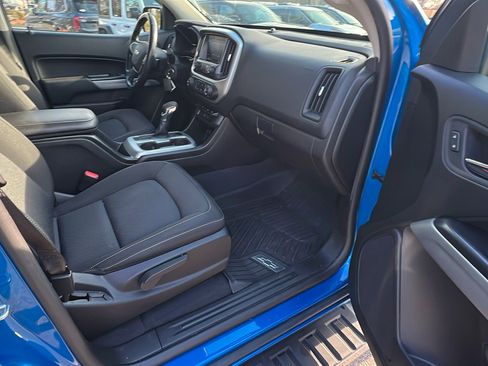 Used 2022 Chevrolet Colorado LT w/ LT Convenience Package image 19