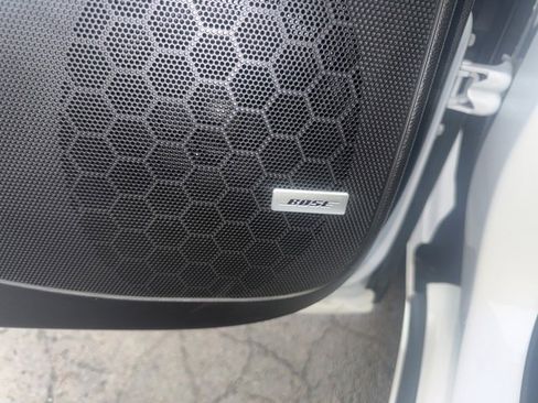 Used 2023 Buick Enclave Avenir w/ Avenir Technology Package image 31