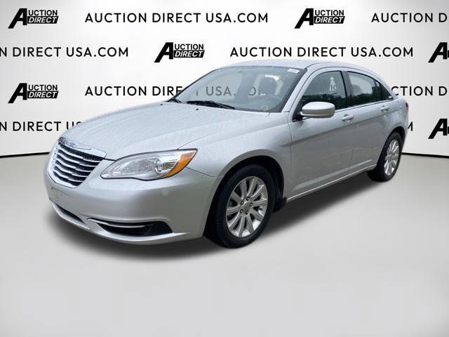 Used 2012 Chrysler 200 Touring FWD 360° Tour