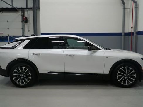 Certified 2024 Cadillac Lyriq Sport AWD/4WD image 11