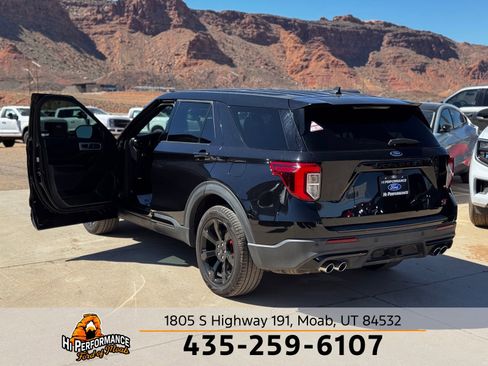 Used 2022 Ford Explorer ST w/ ST Street Pack image 13