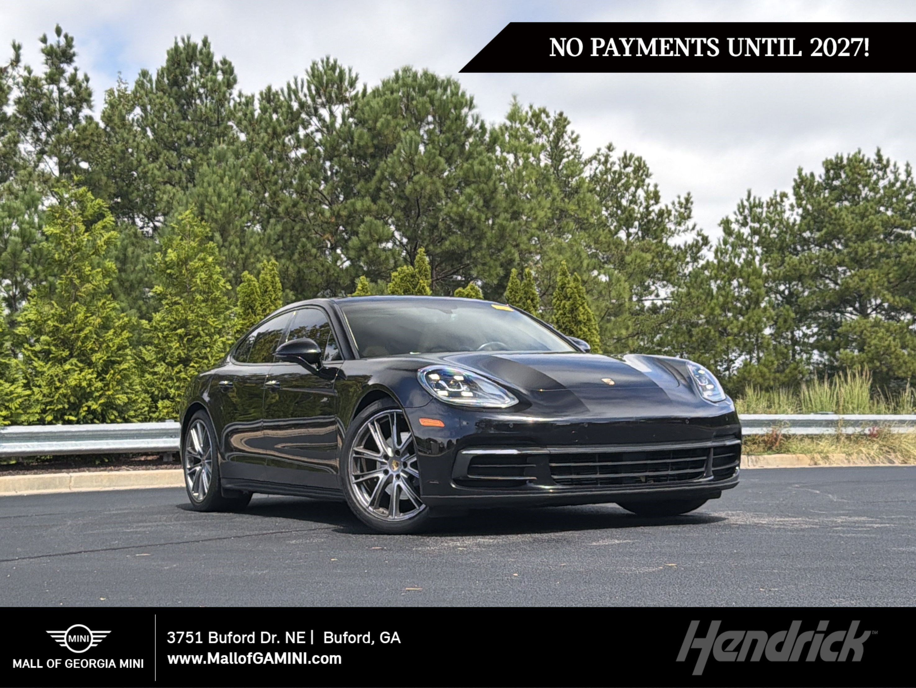 Used 2018 Porsche Panamera RWD image 1