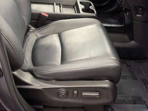 Used 2023 Honda Odyssey Touring image 11
