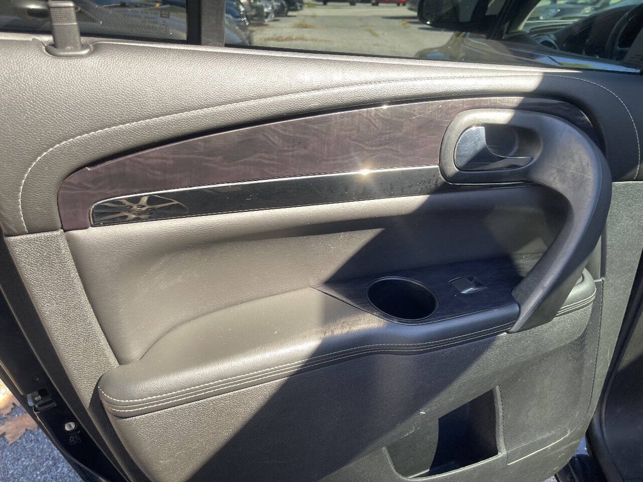 Used 2016 Buick Enclave Leather AWD/4WD image 19