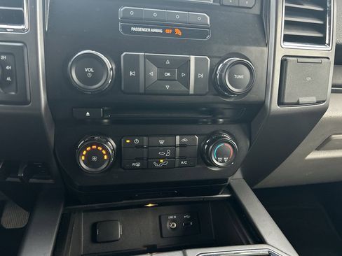 Used 2015 Ford F150 XLT w/ Equipment Group 301A Mid image 11