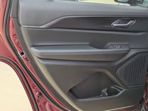New 2025 Jeep Grand Cherokee L Laredo RWD image 14