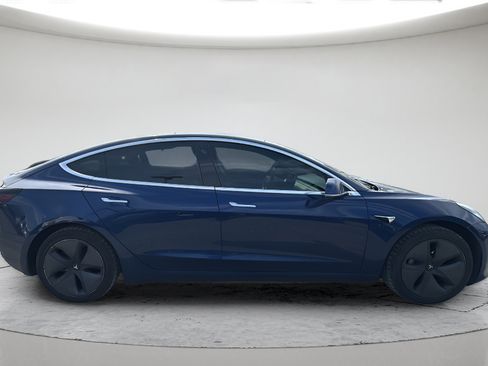 Used 2019 Tesla Model 3 Standard Range Plus RWD image 3