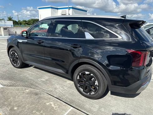 Used 2026 Kia Sorento S w/ S Panoramic Sunroof Package FWD image 17