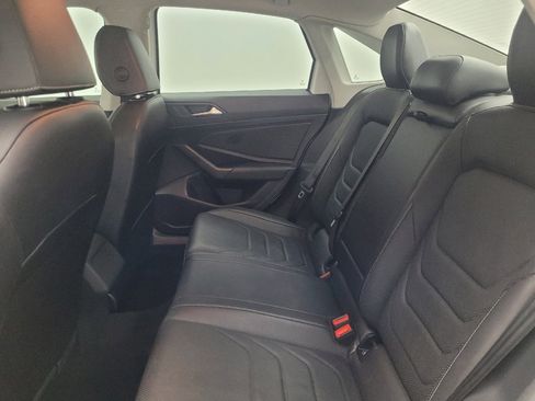 Used 2019 Volkswagen Jetta SEL Premium FWD image 18