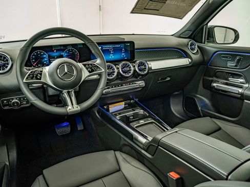 New 2026 Mercedes-Benz GLB 250 4MATIC image 28