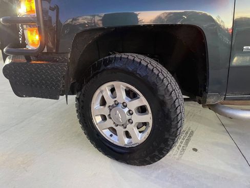 Used 2018 Chevrolet Silverado 2500 W/T w/ WT Convenience Package image 21