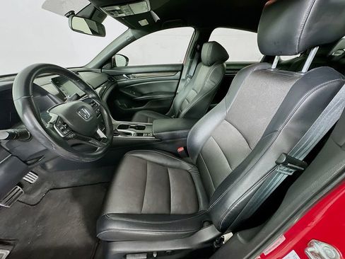 Used 2018 Honda Accord Sport image 27