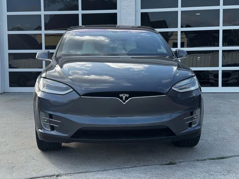 Used 2016 Tesla Model X Performance AWD/4WD image 4