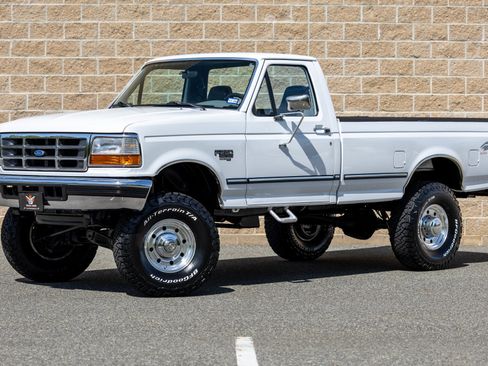 Used 1997 Ford F250 4x4 Regular Cab Heavy Duty image 5