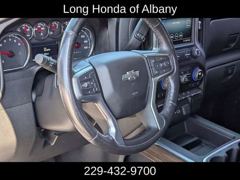 Used 2021 Chevrolet Silverado 1500 RST AWD/4WD image 13