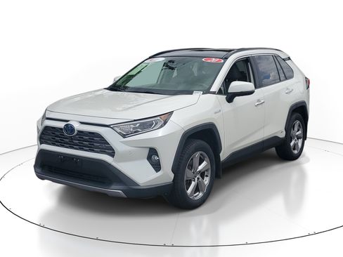 Certified 2020 Toyota RAV4 Limited AWD/4WD image 3