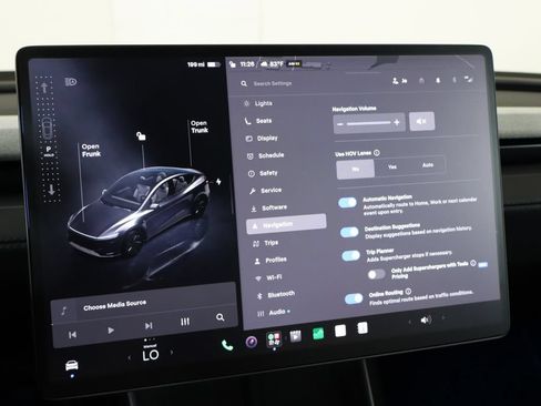 Used 2026 Tesla Model Y Long Range AWD/4WD image 41