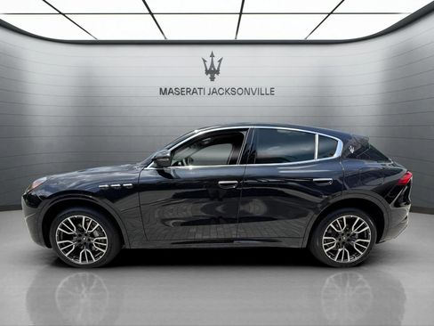 New 2025 Maserati Grecale GT image 13