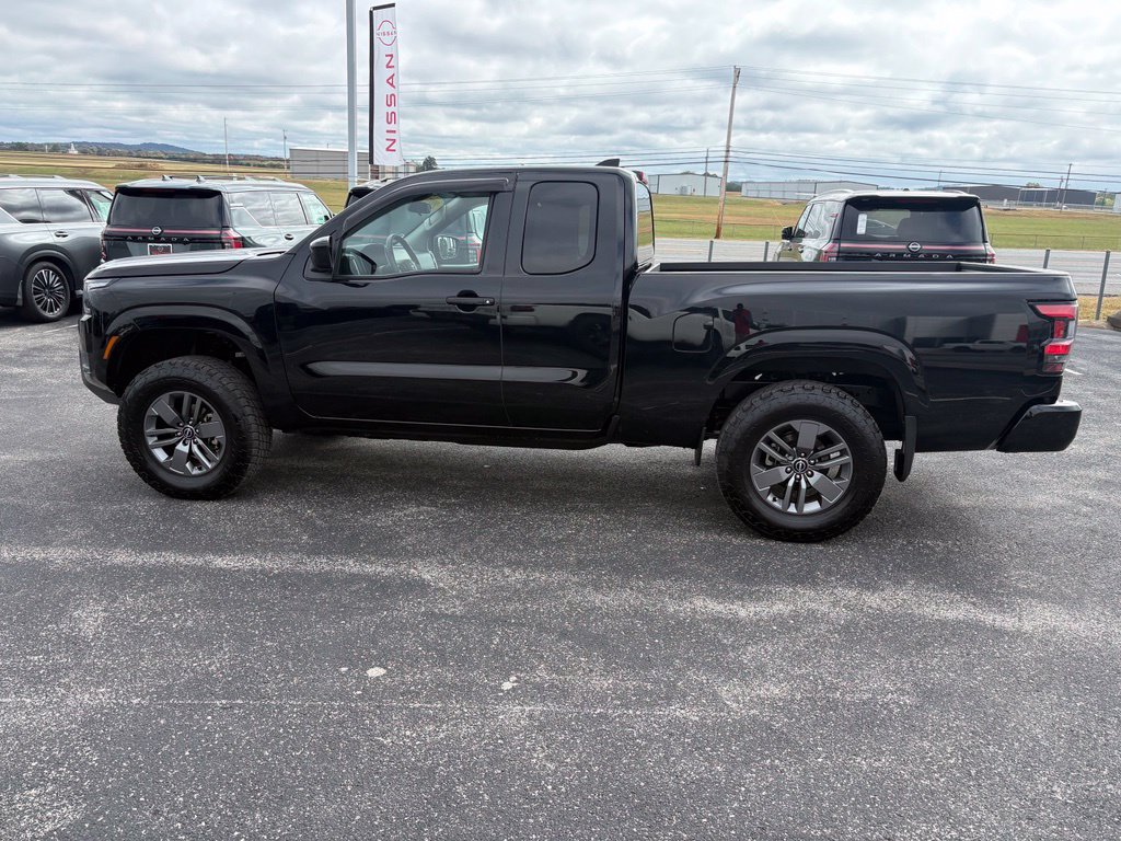 Used 2025 Nissan Frontier SV AWD/4WD image 35