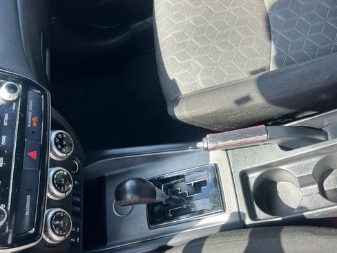 Used 2021 Mitsubishi Outlander Sport ES FWD image 16