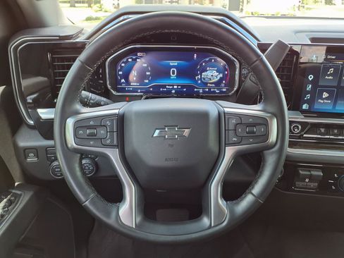 Used 2025 Chevrolet Silverado 2500 LT w/ Trail Boss Package AWD/4WD image 20