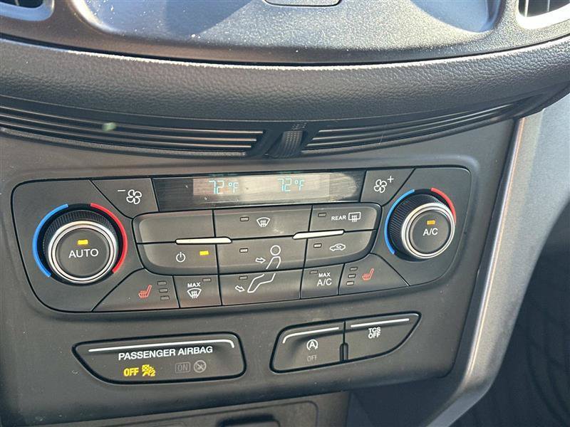 Used 2017 Ford Escape SE w/ Equipment Group 201A FWD image 19