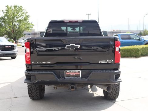 Used 2023 Chevrolet Silverado 2500 High Country AWD/4WD image 5