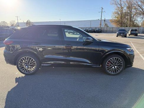 Certified 2025 Audi SQ5 Premium Plus w/ Premium Plus Package image 6