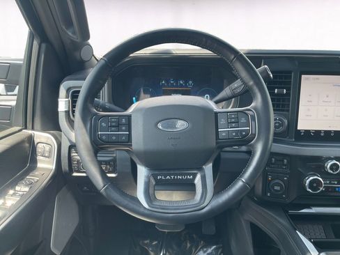 Used 2025 Ford F250 Platinum AWD/4WD image 12