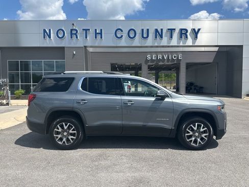 Used 2022 GMC Acadia SLE w/ Driver Convenience Package FWD image 1
