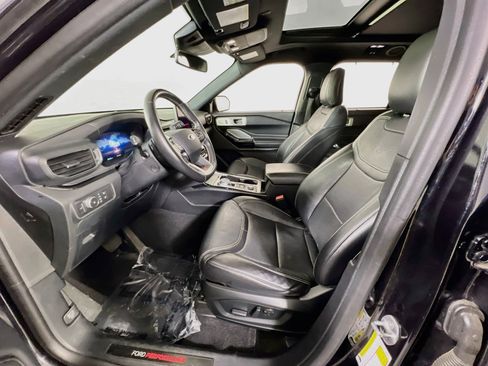 Used 2021 Ford Explorer ST w/ Equipment Group 401A AWD/4WD image 21
