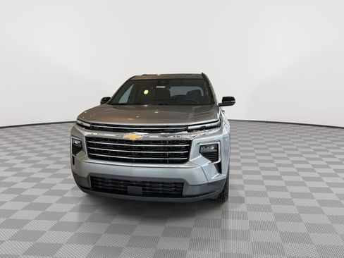 New 2026 Chevrolet Traverse LT w/ Sun and Wheel Package image 4