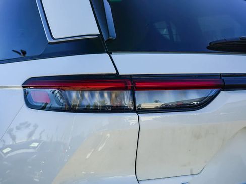 New 2026 Jeep Grand Cherokee Limited image 7