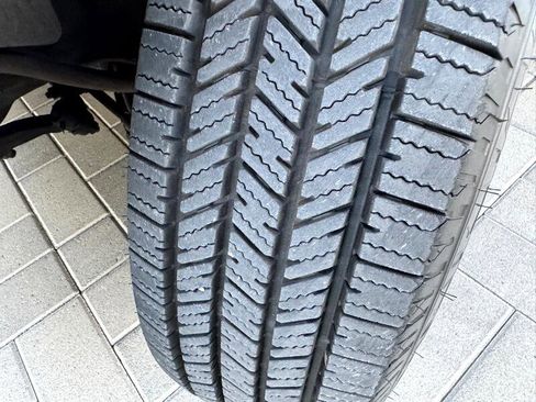 Used 2000 Chevrolet Express 2500 image 19