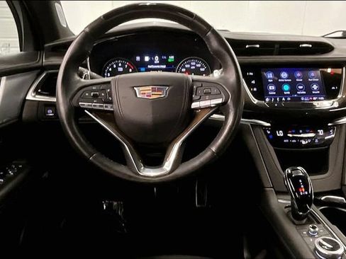 Used 2024 Cadillac XT6 Sport w/ LPO, Onyx Lite Package AWD/4WD image 6