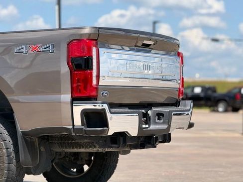 Used 2023 Ford F350 King Ranch w/ Chrome Package AWD/4WD image 12