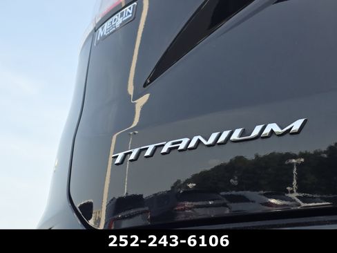 Used 2024 Ford Edge Titanium AWD/4WD image 43